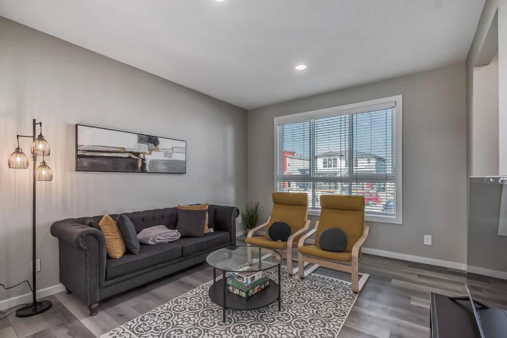 Urban Gem South Apartment Calgary